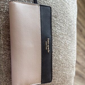 Kate Spade Black and Cream Wallets